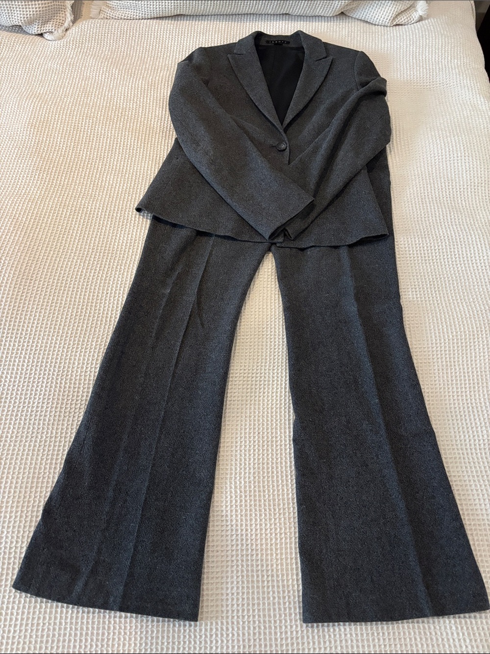 Theory Women’s Charcoal Gray wool blend suit